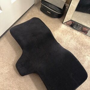 Black pillow for Lash Artists.